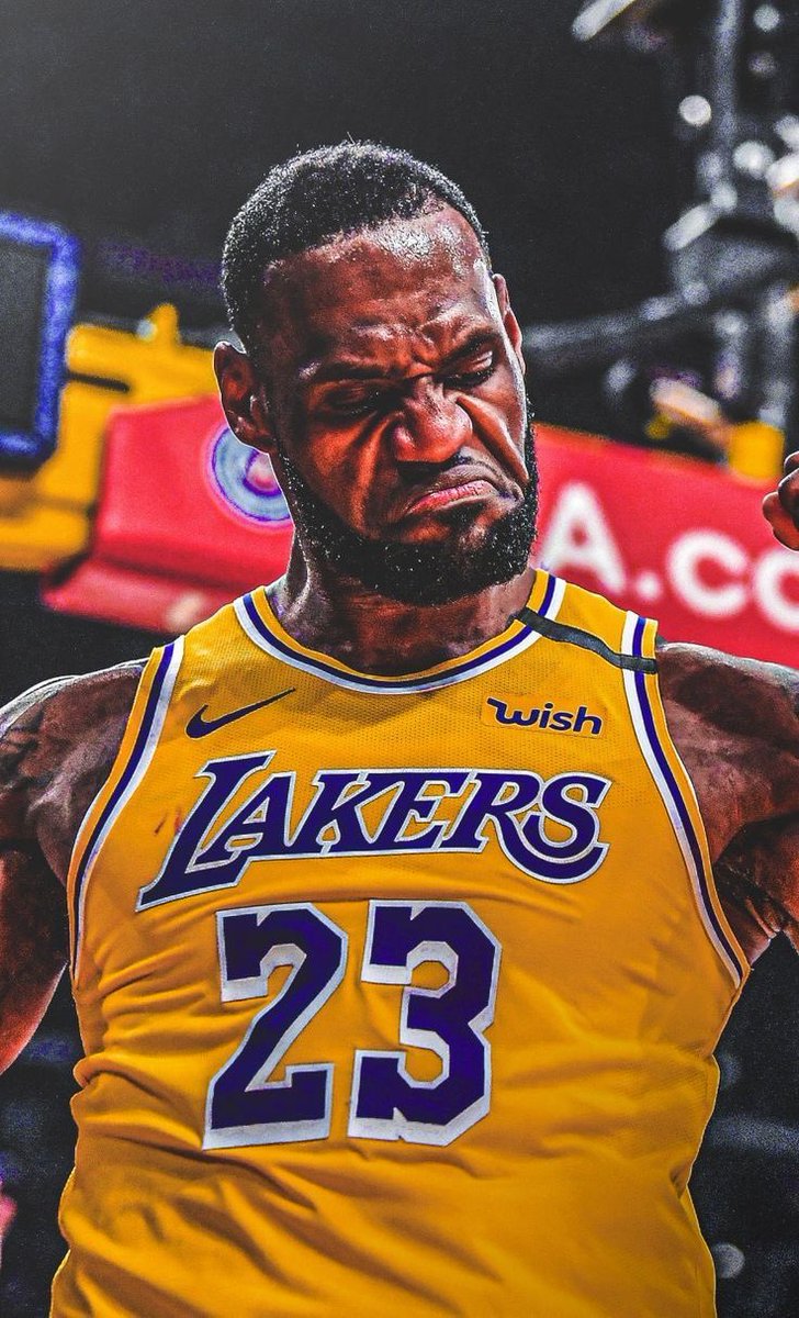 Hoy cumple 39 años LeBron James y para celebrarlo, os traigo este regalazo: 

𝟑𝟗 𝐟𝐨𝐭𝐨𝐬 𝐬𝐮𝐲𝐚𝐬 𝐩𝐚𝐫𝐚 𝐪𝐮𝐞 𝐮𝐬𝐞́𝐢𝐬 𝐝𝐞 𝐟𝐨𝐧𝐝𝐨 𝐝𝐞 𝐩𝐚𝐧𝐭𝐚𝐥𝐥𝐚

Disfrutad con ello 🧵👇🏻