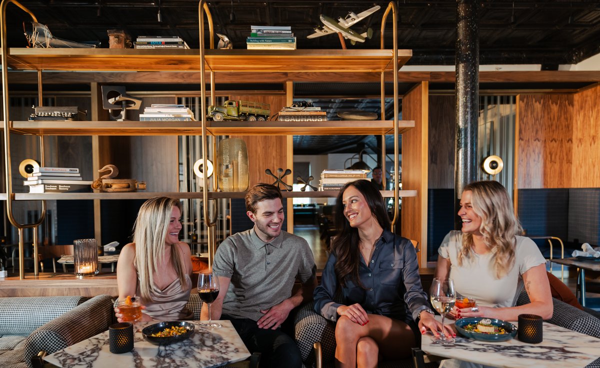 Sippin' pretty is a lifestyle at Sula.