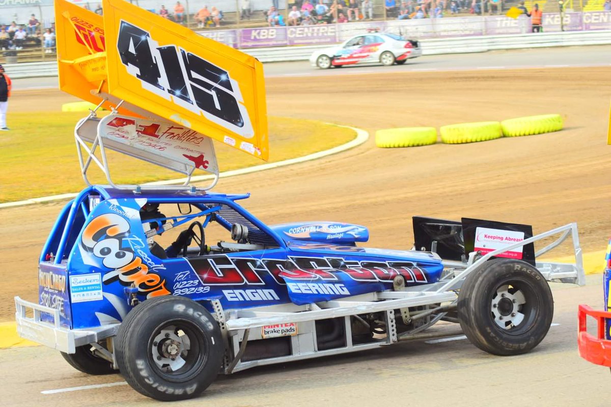 415racingteam's tweet photo. ***FOR SALE *** 
BriSCA F1 wainman built 
Small block shev 406 
5.5 inch clutch 
Transit axel front and back 
Gun drilled haft shafts 
Small spares package. 
Must be a good car because Russell has won races with it.... 
£26k 
Telephone Russell 07702456797 https://t.co/EfKXfJz4V2
