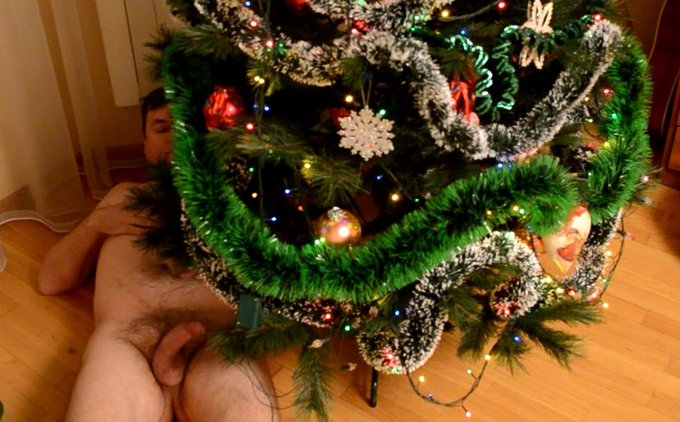 My cock and ass under christmas tree:) https://t.co/zU8Srr13sx<a href="/tag/cumchristmas"class="tags"><span>#cumchristmas</span></a>