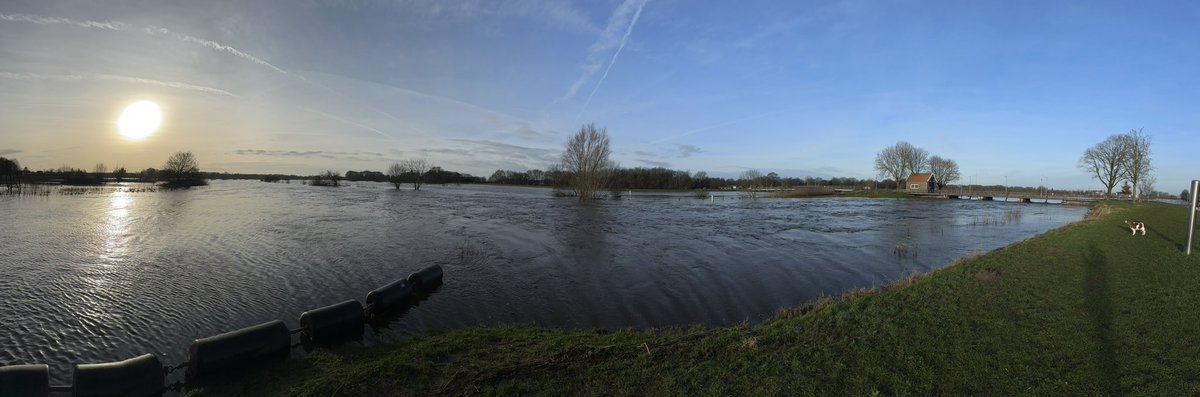 WSV Watersportvereniging Hardenberg wenst iedereen een fijne Jaarwisseling en een gezond 2024 toe! #hardenberg #hoogwater #vechtdaloverijssel #vechtdalmarketing