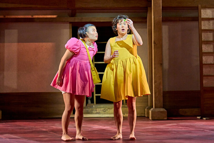 Video: The My Neighbour Totoro cast and creative team reflect on their magical journey so far and a bumper 2023 whatsonstage.com/news/the-cast-…