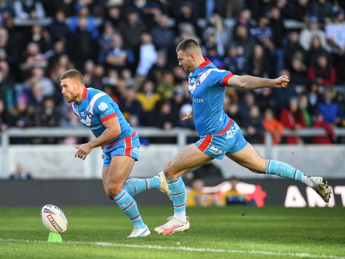 WTrinityRL's tweet photo. Relive the intensity and excitement of the Boxing Day clash with more photo highlights from Trinity V Leeds Rhinos! πΈ See your favourite moments and players in action.
#BoxingDayClash #TrinityVsRhinos https://t.co/lJVHf55SGL