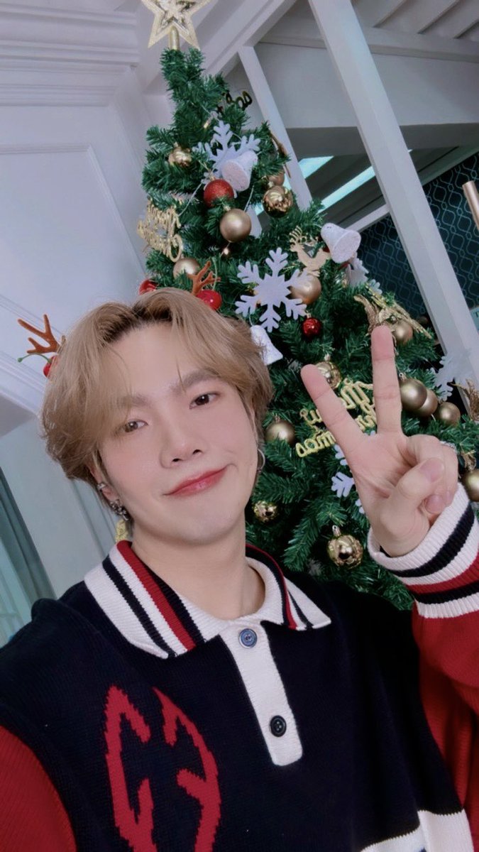 94jakapan's tweet image. last trending of the year for this lil cutie

 2024 WITH BUILD JAKAPAN
#NYresolutionWithBuild