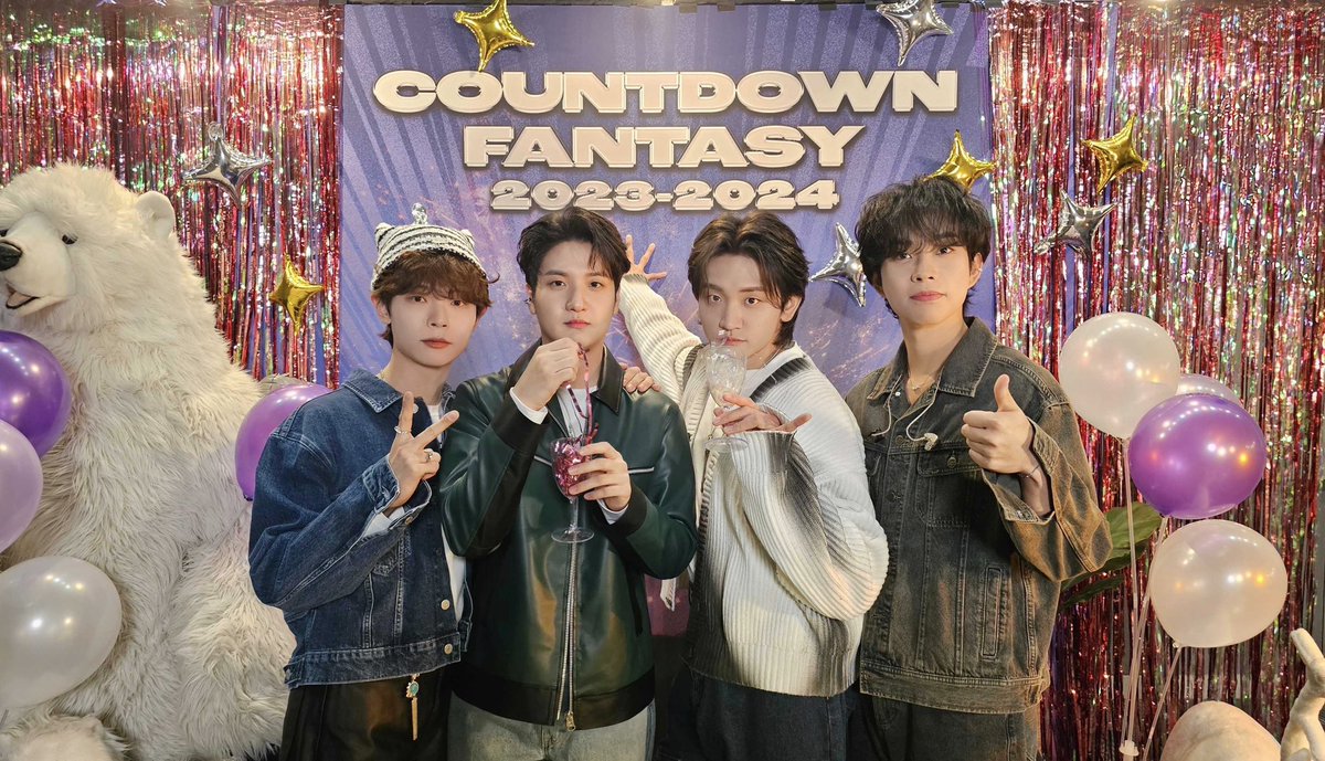 BANDLUCY_mystic's tweet photo. [#LUCY] COUNTDOWN FANTASY 2023-2024 완료✔️

2023년 LUCY의 마지막 공연을
빛내 주셔서 감사합니다.

2024년도 멋있고 즐거운 공연들로 만나요😎

#루시 #신예찬 #최상엽 #조원상 #신광일 #카운트다운판타지 #CDF https://t.co/cbMkgK5LEJ