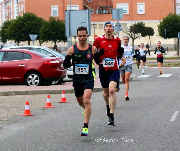 SLVResp's tweet photo. Última carrera del 2023. Un clásico de la localidad de Laguna de Duero.

#RUNforLife #LaCarreraDelPavo #AtléticoPucela https://t.co/CZK4wt6o8m