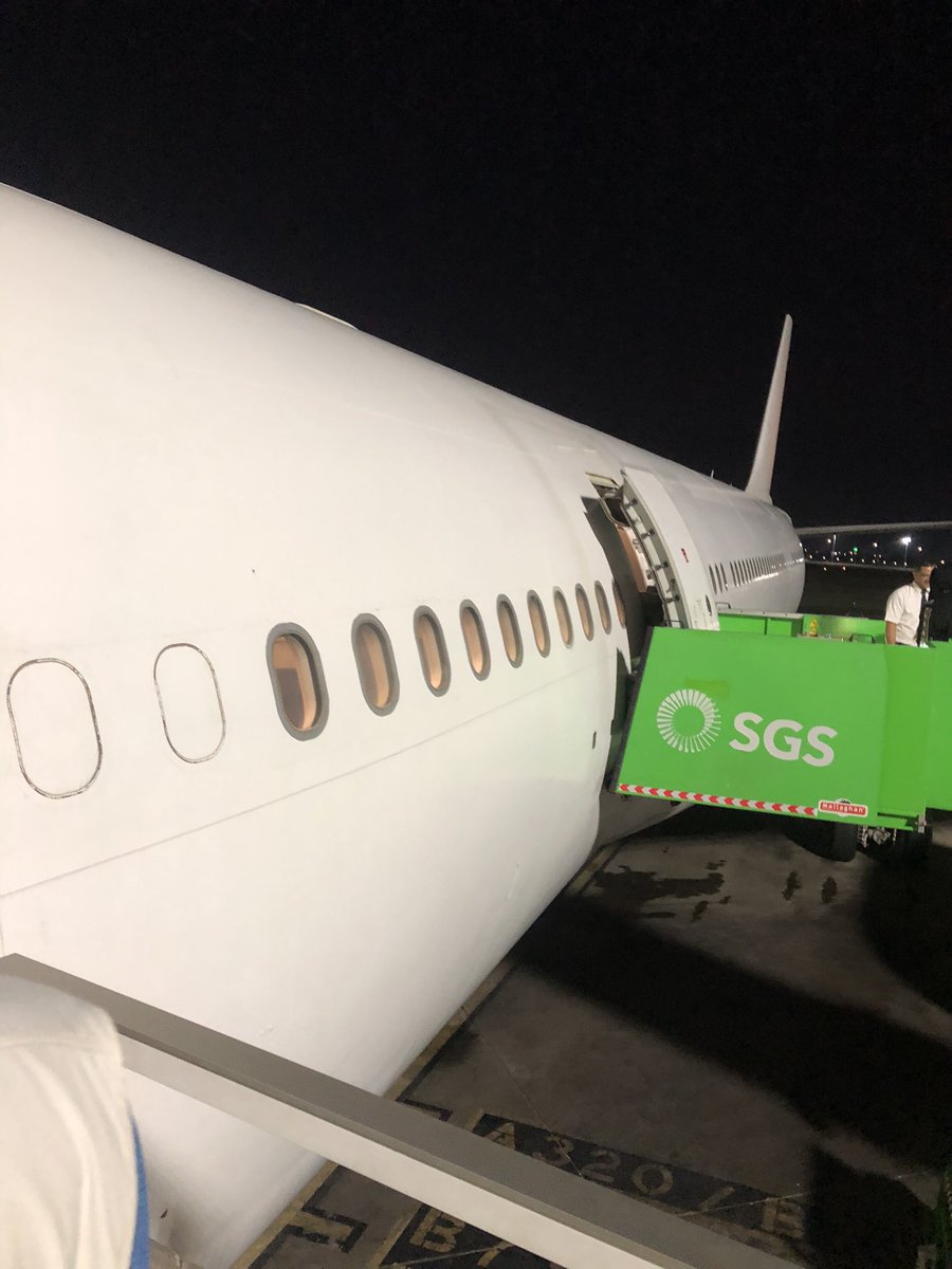 FutureTrunksZ_E's tweet photo. #2023年乗った航空会社を全部書く
スターフライヤー
ANA
エチオピア航空
サウディア
エジプト航空
(4枚目もエジプト航空です) https://t.co/Py1olpyKXp
