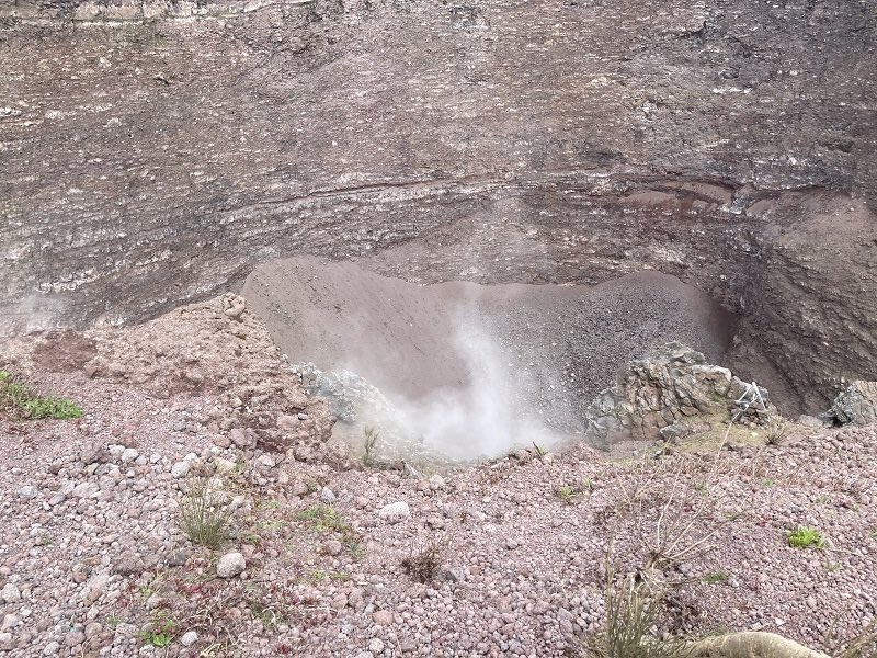 PiaCCourtenay's tweet image. The heroine in the present in SHADOWS IN THE ASHES visits the crater of Mount #Vesuvius – it’s still smoking gently!
 
Can you forge a new path from the ashes of your old life?
 
#fumaroles #Romans #Pompeii #gladiators #dualtime
 
Pre-order link geni.us/STACC