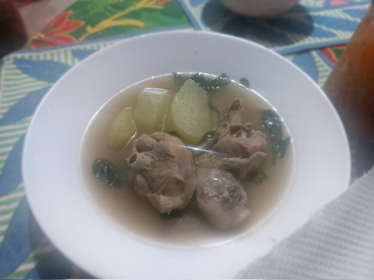 ABCancaloo's tweet photo. Dinner, tinolang manok at baby and fried fish (alumahan)... thank You Lord...thank you Mom...Tara kain naaahh... #atchara https://t.co/aiRgAUGzvd