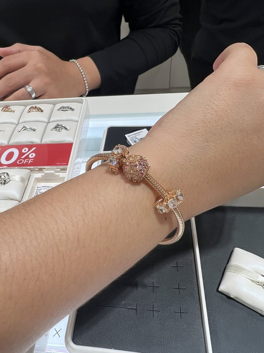 ramraung's tweet image. Pandora Malaysia ลดสูงสุด 50% 1ปีมีครั้ง มาตำกันค่ะ Harry Potter collection น้องลด 50% #แพนโดร่า #pandorathai #pandora #หิ้วpandora #กำไลPandora #เบียร์เดอะวอยซ์ #ปีใหม่2024 ฟ