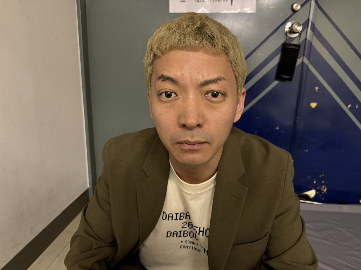 Ku_ru_ma__'s tweet photo. くるま芸能人と飲む時LINEしろよ？ https://t.co/KRK2Dq5AJx