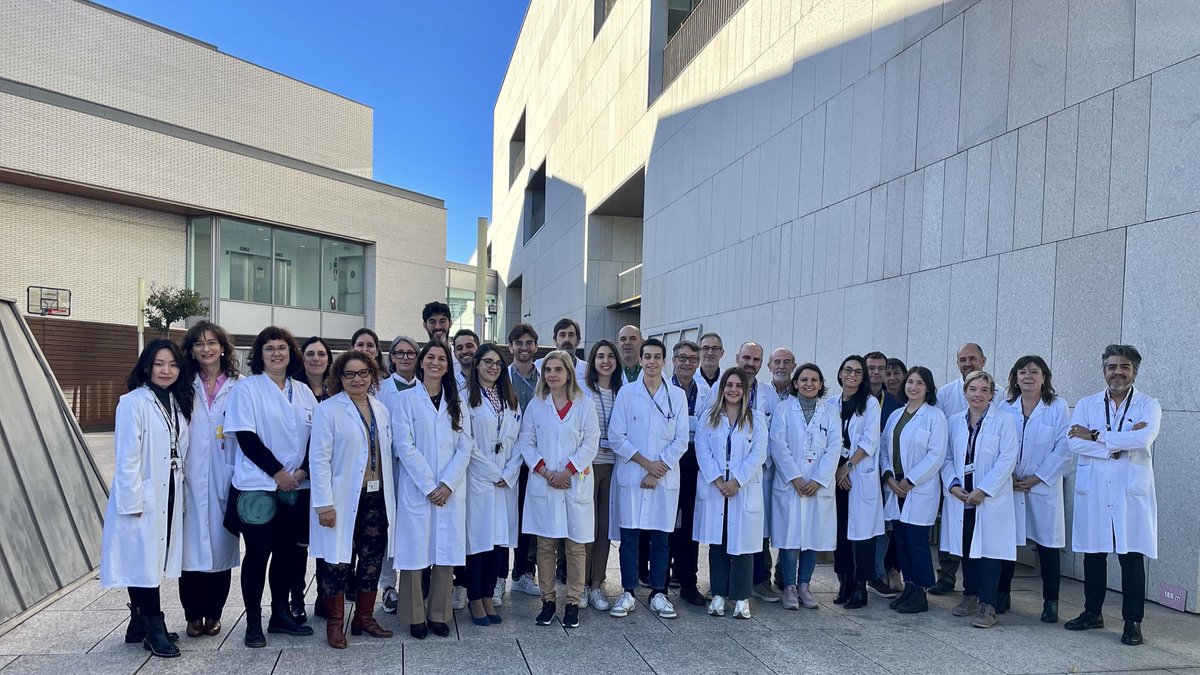 Reumatologia Sant Pau-Dos de Maig (@reuma_santpau) on Twitter photo La Unitat Funcional de Malalties Autoimmunes Sistèmiques (UFMAS) de <a href="/reuma_santpau/">Reumatologia Sant Pau-Dos de Maig</a>, coordinada per <a href="/IvanCastellvi/">Reuman</a>, ha sigut designada CSUR pel <a href="/sanidadgob/">Ministerio de Sanidad</a>.
Reconeixement del gran treball en equip amb tots els membres de les diferents especialitats, que fan possible la millor La Unitat Funcional de Malalties Autoimmunes Sistèmiques (UFMAS) de <a href="/reuma_santpau/">Reumatologia Sant Pau-Dos de Maig</a>, coordinada per <a href="/IvanCastellvi/">Reuman</a>, ha sigut designada CSUR pel <a href="/sanidadgob/">Ministerio de Sanidad</a>.
Reconeixement del gran treball en equip amb tots els membres de les diferents especialitats, que fan possible la millor