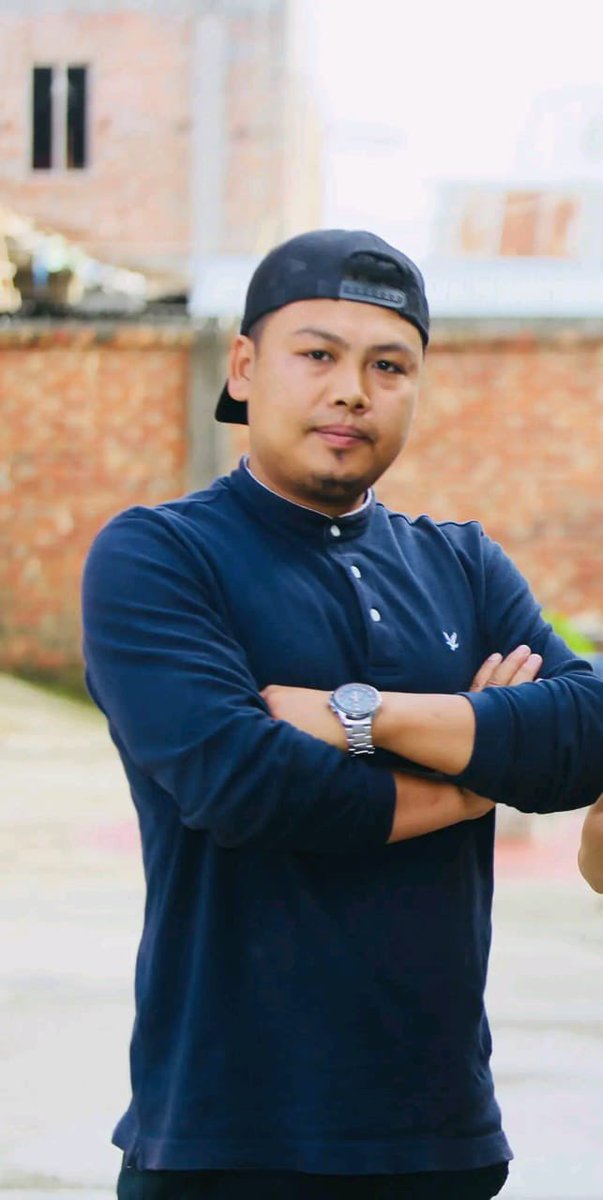 Tragic loss in Manipur!

27-year-old N James, a Village Volunteer Force (VVF) member and former journalist, fell victim to unknown militants near Kadangband  village. Despite immediate medical attention, he couldn't survive severe injuries.

The death highlights the region's
