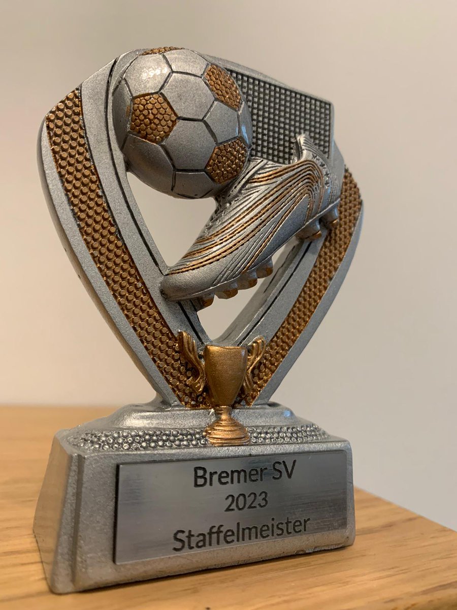 Bremer SV (@bremersv) on Twitter photo Souveräner Staffelmeister
Wir gratulieren unserer 2.E-Jugend zur Staffelmeisterschaft.
Alles zur Meisterschaft unserer 2.E-Jugend findet Ihr hier:
shorturl.at/suOW4
📷 <a href="/bobbyblue73/">Bobby Blue</a>
#bremersv #likemalrein Souveräner Staffelmeister
Wir gratulieren unserer 2.E-Jugend zur Staffelmeisterschaft.
Alles zur Meisterschaft unserer 2.E-Jugend findet Ihr hier:
shorturl.at/suOW4
📷 <a href="/bobbyblue73/">Bobby Blue</a>
#bremersv #likemalrein