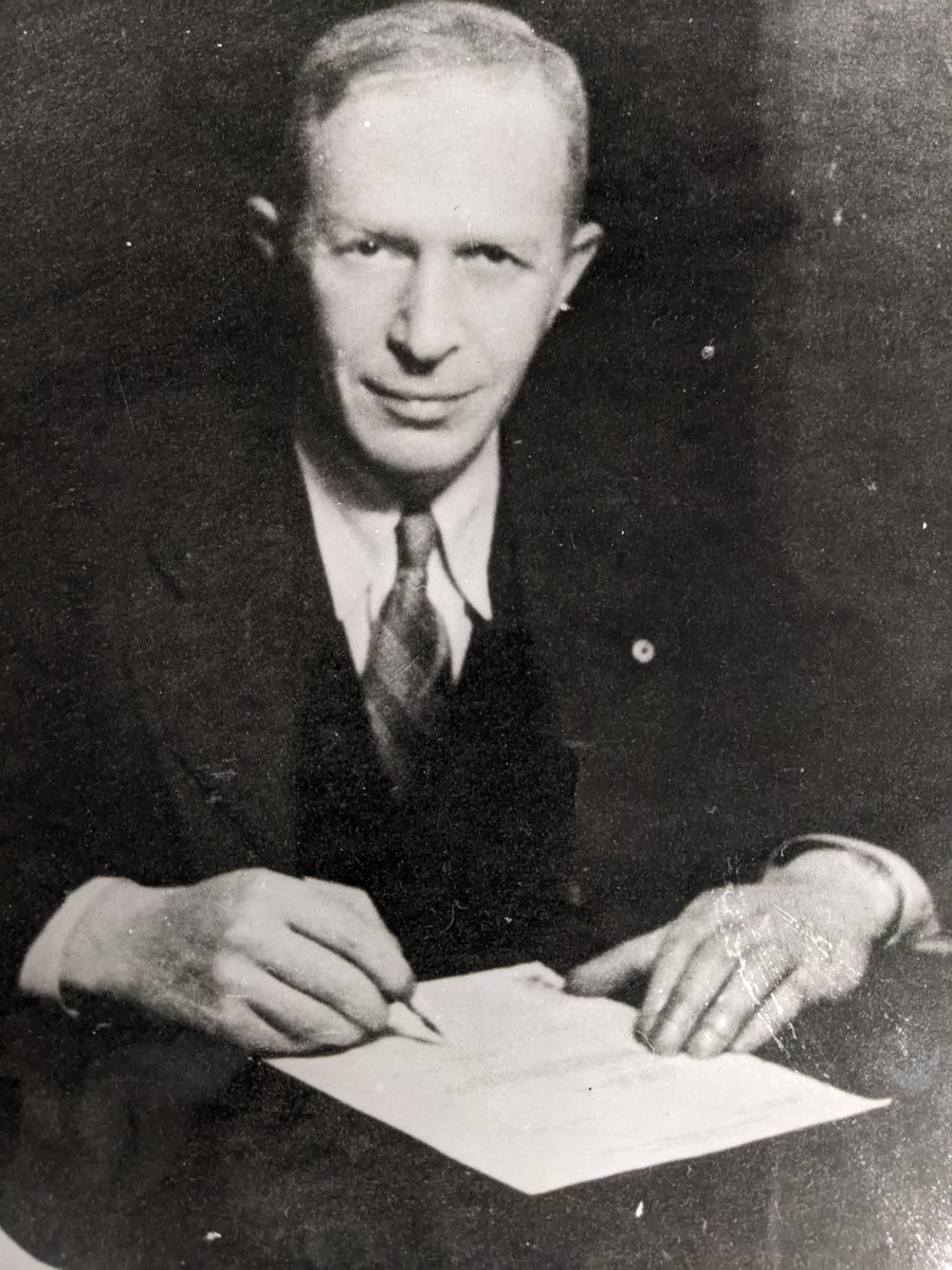 librospm_04's tweet photo. geométrica de espacio, una sustitución que hizo posible, argumentaba Koyré, la invención de la idea de inercia, que era el fundamento de la física moderna»

– David Wootton, en “La invención de la ciencia”. https://t.co/WydfBH1oQs