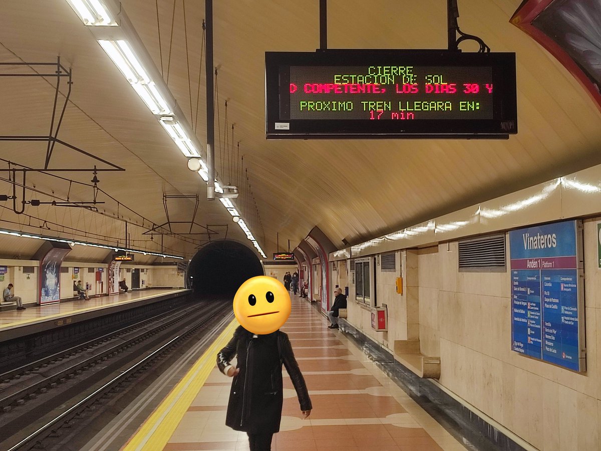 AguilarSolo's tweet photo. Hoy a las 13.30, casi 20 minutos de espera en el metro @SufridoresMetro  @metro_madrid https://t.co/sPp8HieVo3
