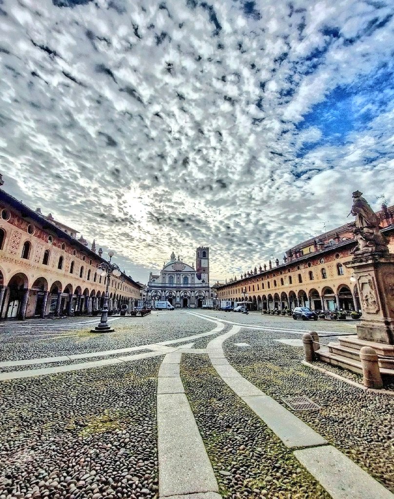 @DottOlivieri #unpezzodicittà della mia Bellissima Vigevano
My📸❤️