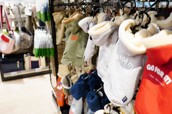 ワンコの冬物を買ったんだけどあいのの服より良いの着てる君がうらやましいよ 