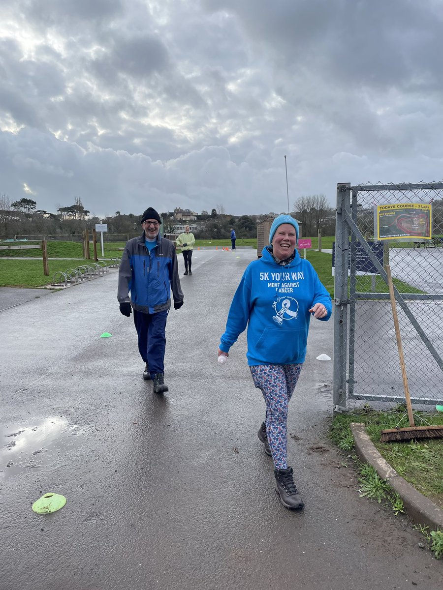 Torbay5kyw's tweet photo. What could be a better end to 2023 for @Torbay5kyw than having the best turnout ever 🤩  

If you or anyone you know has been affected by a cancer diagnosis and you want to start 2024 with a SMILE 😃 come and join the chatty lot by the blue flag  

Sat Jan 27th 2024 💙 https://t.co/cEeh4fa7FS