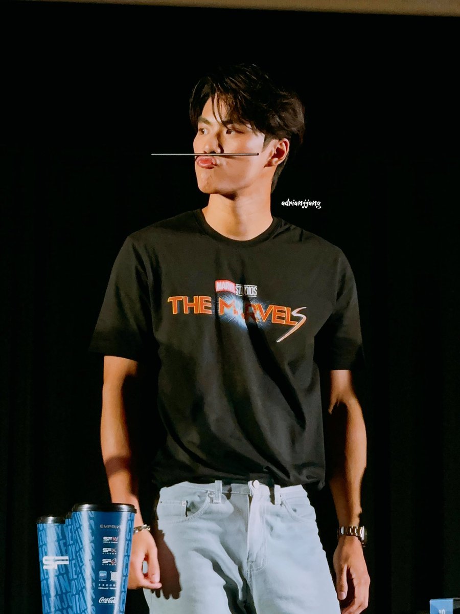 hollanoveeeddd's tweet photo. From the vault: My first-ever OhmLeng event 🧡 (11.11.23)

#SFxTheMarvels
#SFxOhmLeng
#OhmPawat #lengso
#OhmLeng https://t.co/lUx48EyfHA