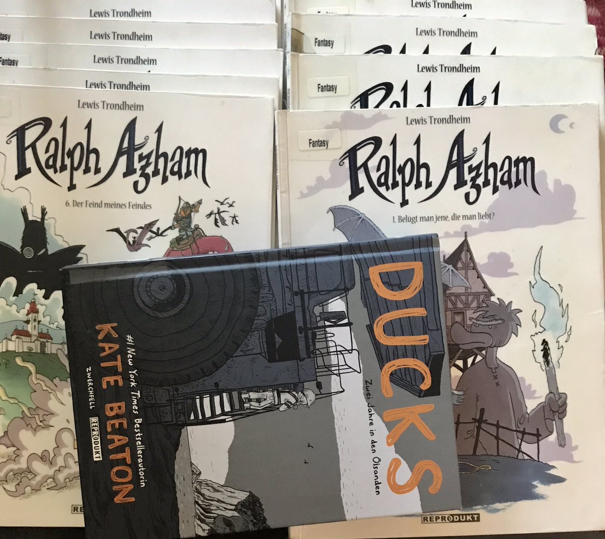 maqz's tweet photo. Comic Binge-Reading. #RalphAzham &amp; #Ducks. https://t.co/zMrSgVV4q2