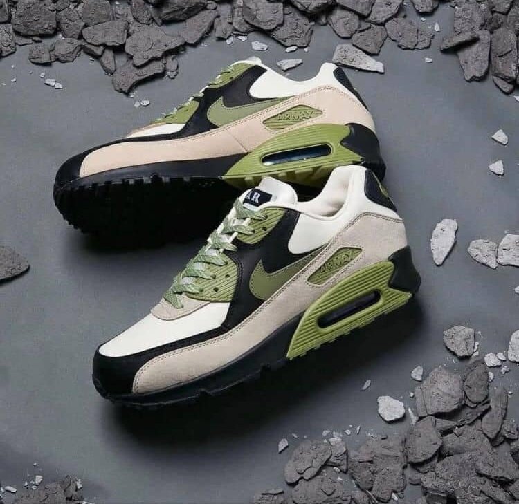 cozykicksug's tweet photo. Sleek kicks like these at affordable prices. Send us a message today!
#Cozykicks #HappyNewYear https://t.co/d3EhkAGpH6
