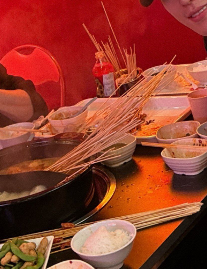 caratstalk's tweet photo. [17s] Hao : kita berempat makan 150 tusuk sate

😭😭😭 https://t.co/AsBGI2wCxH