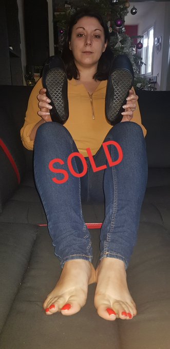 A lucky one will received them soon https://t.co/MwC054dYBQ<a href="/tag/feet"class="tags"><span>#feet</span></a><a href="/tag/feetfetish"class="tags"><span>#feetfetish</span></a><a href="/tag/flatshoes"class="tags"><span>#flatshoes</span></a><a href="/tag/wornshoes"class="tags"><span>#wornshoes</span></a>