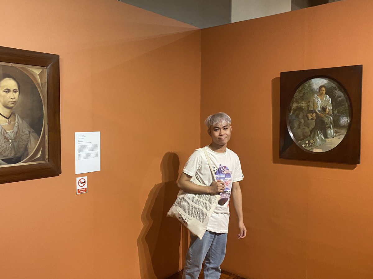 jaskrrrrt's tweet image. Ang lalaking naka tote bag ay bakla
At ang laban ng tsuper ay laban ng kumyuter

#NoToJeepneyPhaseout 
#NoToPUVModernizationProgram