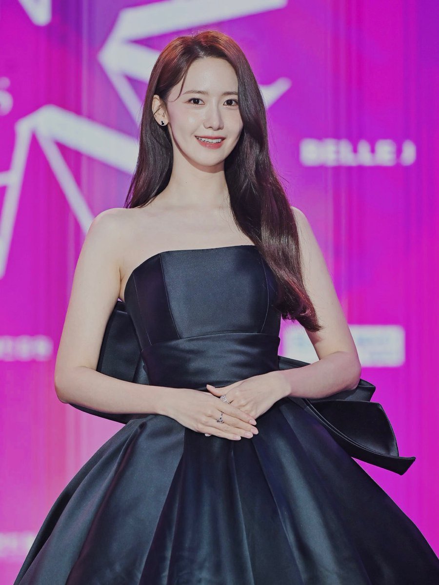 @kfashionsin So beautiful girl 
#LimYoonA 
#YoonA