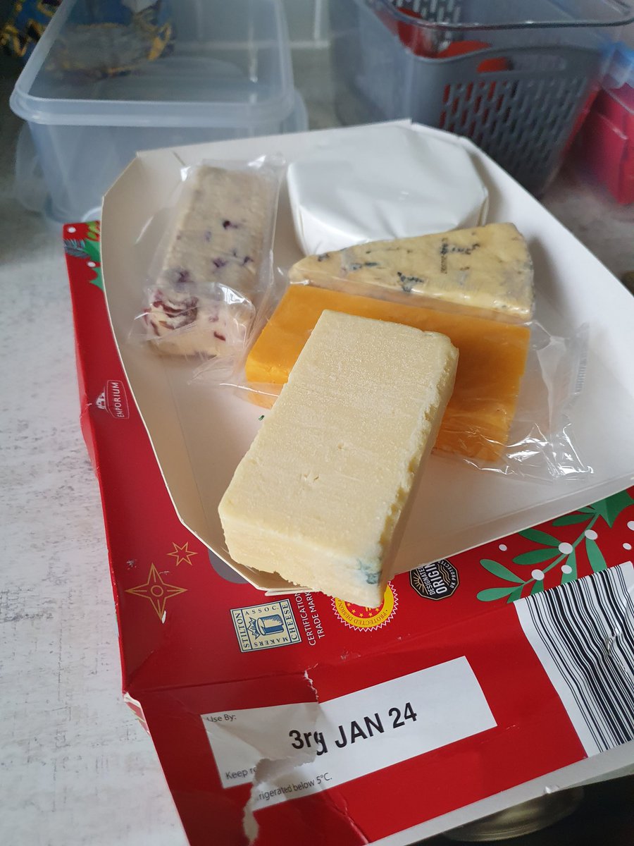 Tom Rogers tweet media