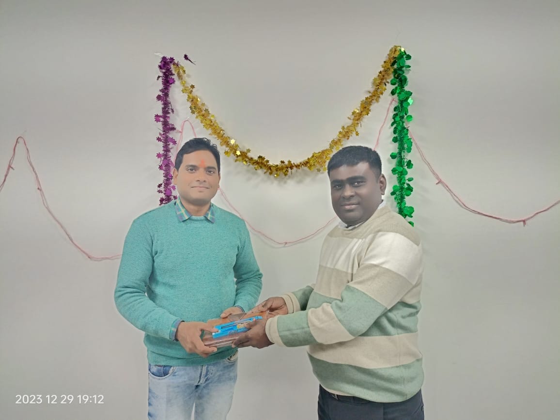 Shishpa62195843's tweet image. #askmetechnologies #newyeargift #AskMeTeam #potluckparty #welcomingnewyear2024