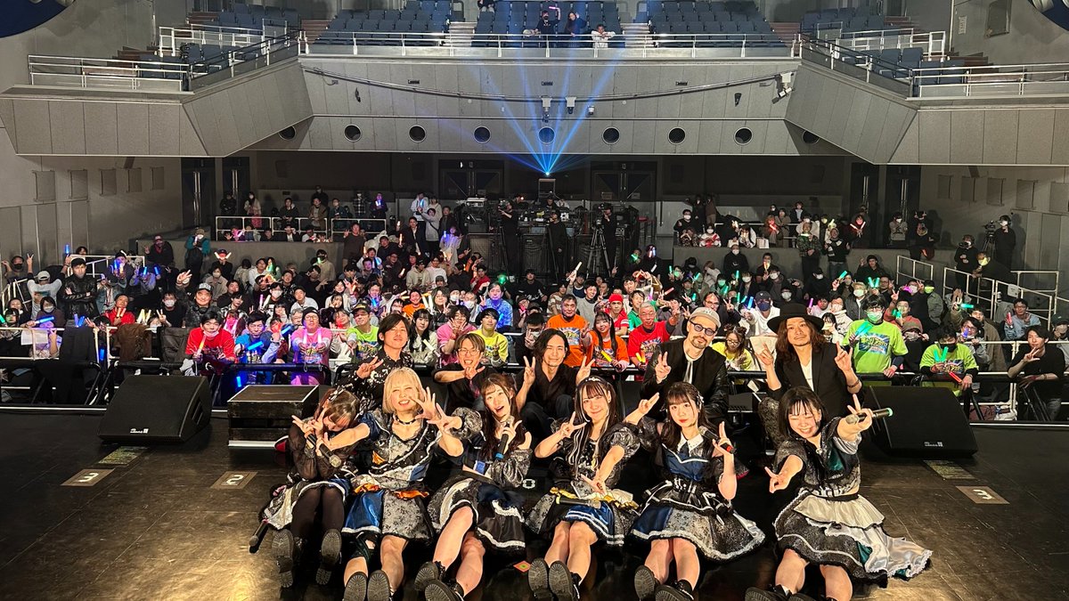 NaNiYoRi_staff's tweet photo. 【NaNiYoRi 3rdワンマンライブ】

本日は、
「NaNiYoRi 3rdワンマンライブ
～僕のナニヨリアカデミア THE BAND 
なんばHatchミッション～」

NaNiYoRiにとって
本当にたくさんの方々にご来場いただけた事が
とても嬉しかったです！

ありがとうございましました！

#NaNiYoRi 
#ナニヨリ 
#3rdワンマン https://t.co/6qxwz8j1Lb