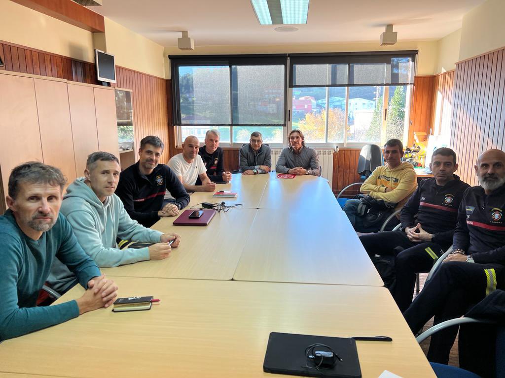APRATSPAIN1's tweet photo. Es una gran alegría poder informaros que ya tenemos sede para el próximo ENRAT/TRAUMA 2024.
Será con la participación de los compañeros del Cuerpo de Bombeiros de A Coruña, en la maravillosa Galicia durante los días 29, 30, 31 de Mayo.
Os esperamos 🫡 https://t.co/f4AAmdqhyQ