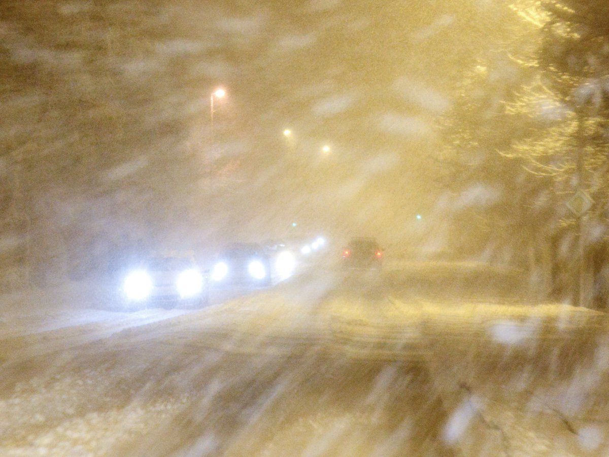 Ekstremt snøvær i sør - Norge nyttårsaften dlvr.it/T0mb3j