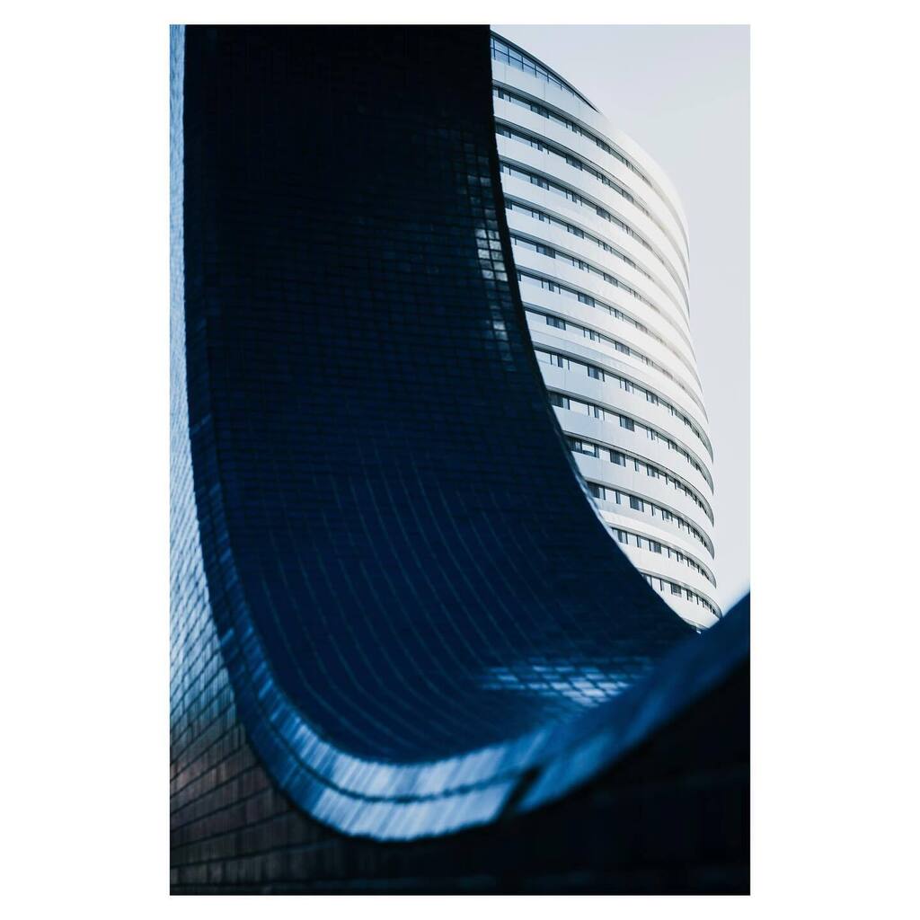 lxfrd1's tweet image. Tile Turns

…

#arcitecture #architecturephotography #lumix #lumixuk #photography #justifiedmagazine #negativemag #photooftheday #artofvisuals #exploreobserveshare #exploretocreate #visualsofearth #exploretocreate #noicemag #paperjournalmag #archivec… instagr.am/p/C1eo8sbIi1c/