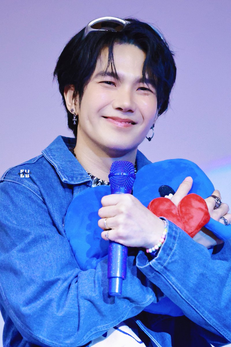 Build97's tweet image. I love youu forev

2024 WITH BUILD JAKAPAN
#NYresolutionWithBuild
@JakeB4rever