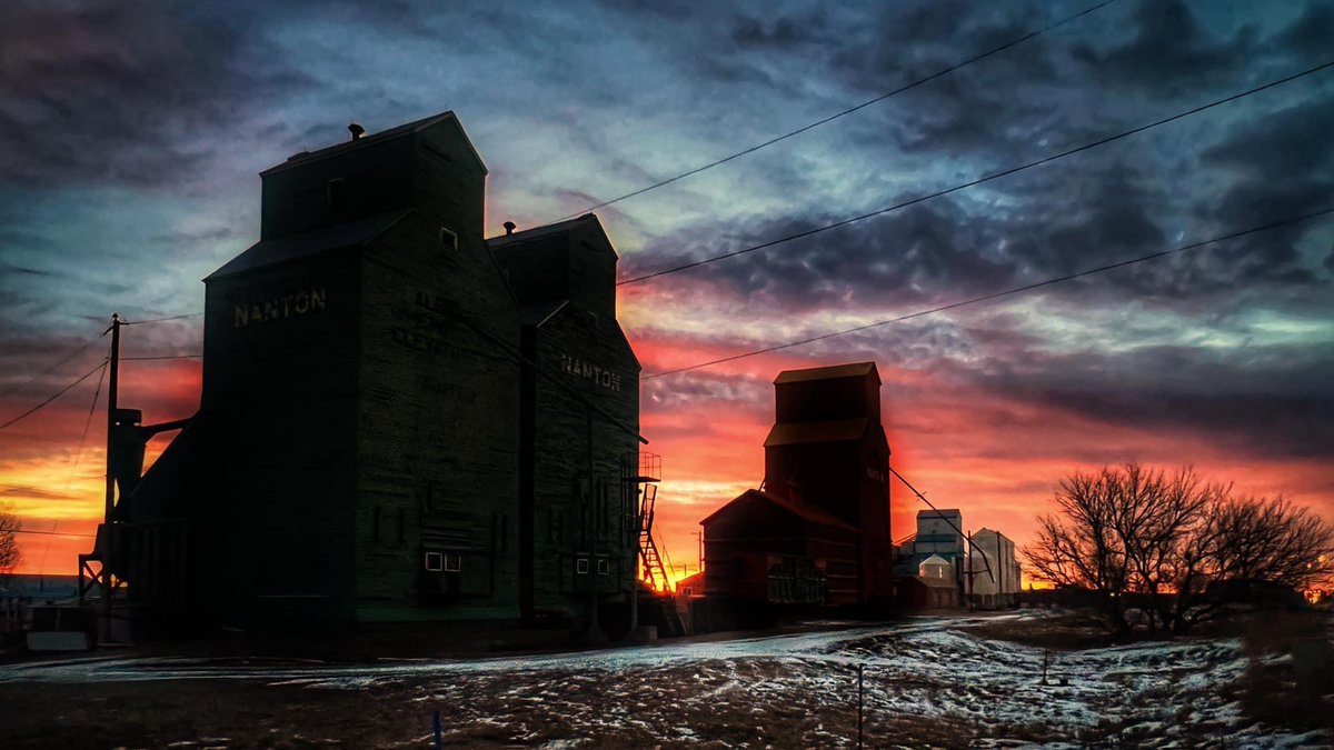 jenhandley's tweet photo. Yesterday over $5000 worth of electrical cables that made Nanton’s Grain Elevators Christmas light display possible were stolen.

Please share and if possible donate to replace what’s been lost and to build a fence to secure the facility.

To support https://t.co/lEjqal57tK https://t.co/dS9SGSRXkH
