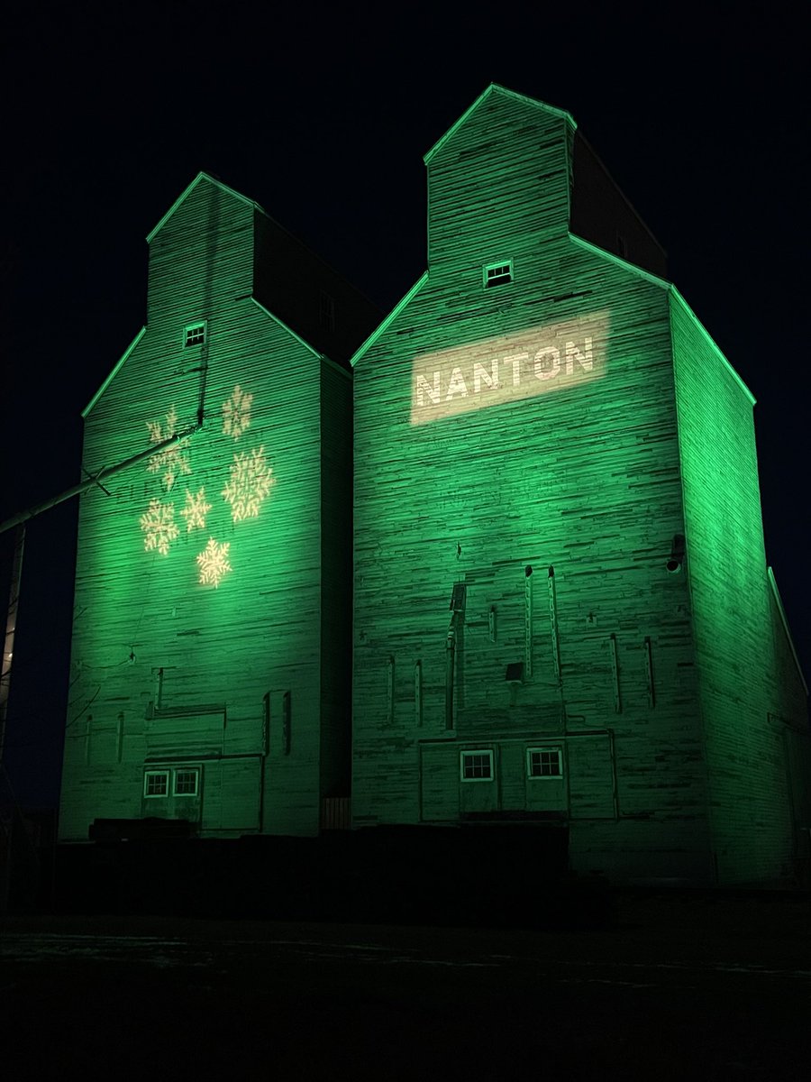 jenhandley's tweet photo. Yesterday over $5000 worth of electrical cables that made Nanton’s Grain Elevators Christmas light display possible were stolen.

Please share and if possible donate to replace what’s been lost and to build a fence to secure the facility.

To support https://t.co/lEjqal57tK https://t.co/dS9SGSRXkH