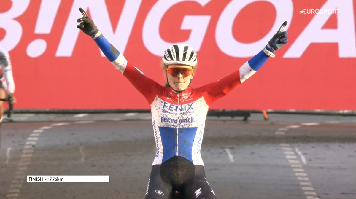 🏆 UCI World Cup Hulst 🇳🇱

🥇 🇳🇱 Puck Pieterse
🥈 🇳🇱 Ceylin Del Carmen Alvarado
🥉 🇳🇱 Lucinda Brand

4 🇳🇱 Van Empel
5 🇮🇹 Casasola
6 🇳🇱 Bentveld
7 🇭🇺 Vas
8 🇱🇺 Schreiber
9 🇳🇱 Worst
10 🇨🇿 Zemanová
➡️ Results: bit.ly/4aHCxfJ

 #CXWorldCup