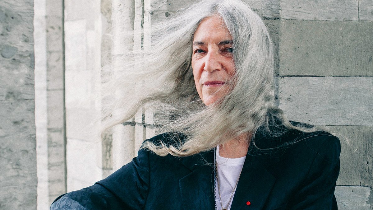 GeorgiosMasman2's tweet photo. "I had a strong sense of myself, and I came to say, ‘Here I am’. I’m speaking to those like me, the disenfranchised, the mavericks. ‘Don’t lose heart, don’t give up’."
#HappyBirthday #PattiSmith https://t.co/SlbUud6MOR