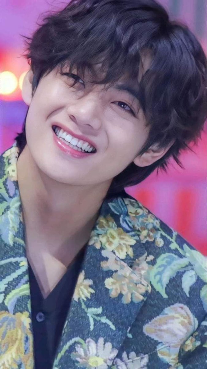 kattminz's tweet photo. FELIZ ANIVERSÁRIO, TETECO💜😭
por vc eu beberia o mar de canudinho, te amo muito e obrigada por todo o amor e carinho que vc sempre da a todos os fãs💜
#TaehyungBirthday 
 #TAEHYUNG 
#TaehyungDay
@BTS_twt https://t.co/mbhdCuoVCU