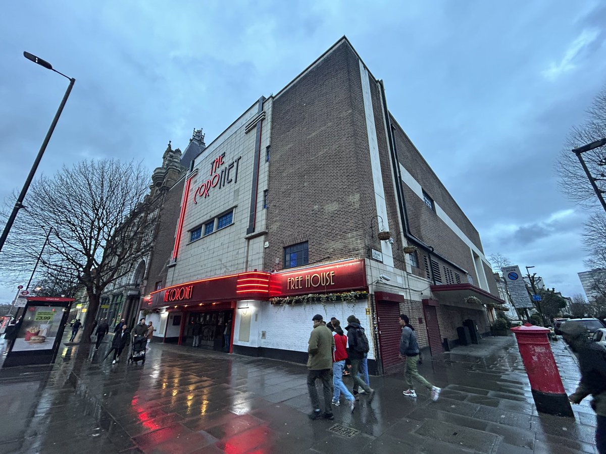 PubsSaving's tweet image. Beers on at The Coronet on Holloway Road today! 6 real ales on. #pubsreopening