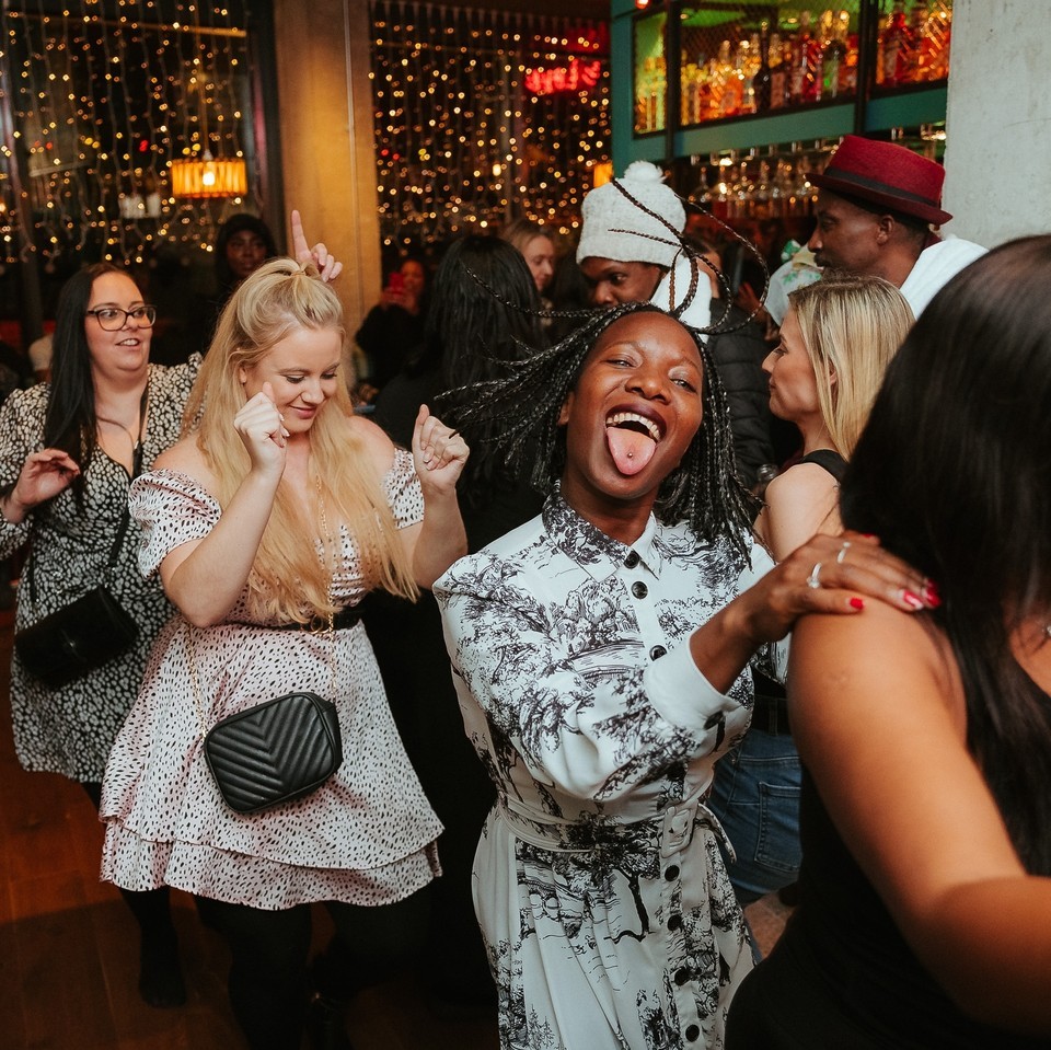 RegentCourtLeam's tweet image. Begin the new year on a high note! Reserve your spot at Turtle Bay and ring in the New Year with 2 hours of limitless cocktails paired with a delightful 2 or 3-course feast of flavorful delights!✨🍸🥳

Book your table at @turtlebayuk today!

#Newyearsparty