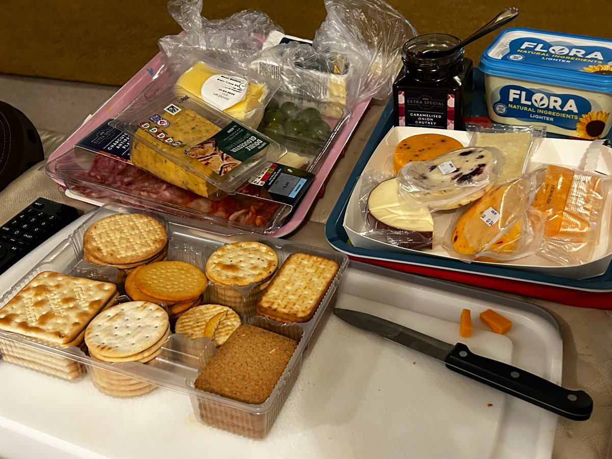 beccynotbecky's tweet photo. It’s all about the cheese tonight 🧀 #cheeseboard #cheeseandcrackers #cheeseselection #whatdayisit https://t.co/mkU3iEGUh5
