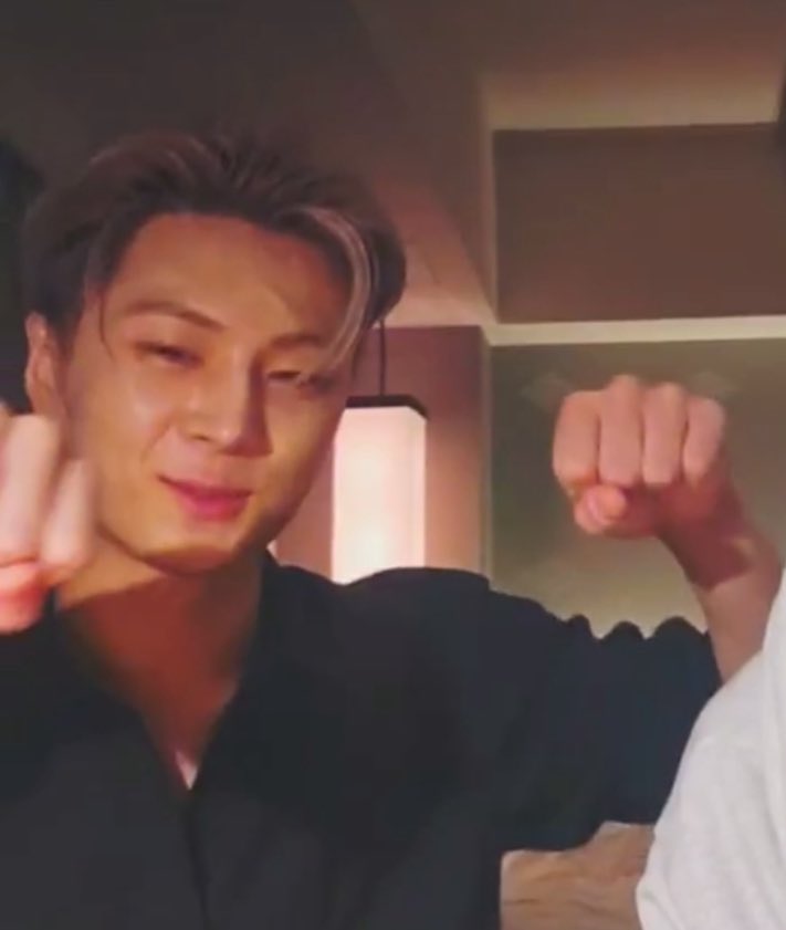 Sunooaurus15's tweet image. JAY CMONNN 😩💖