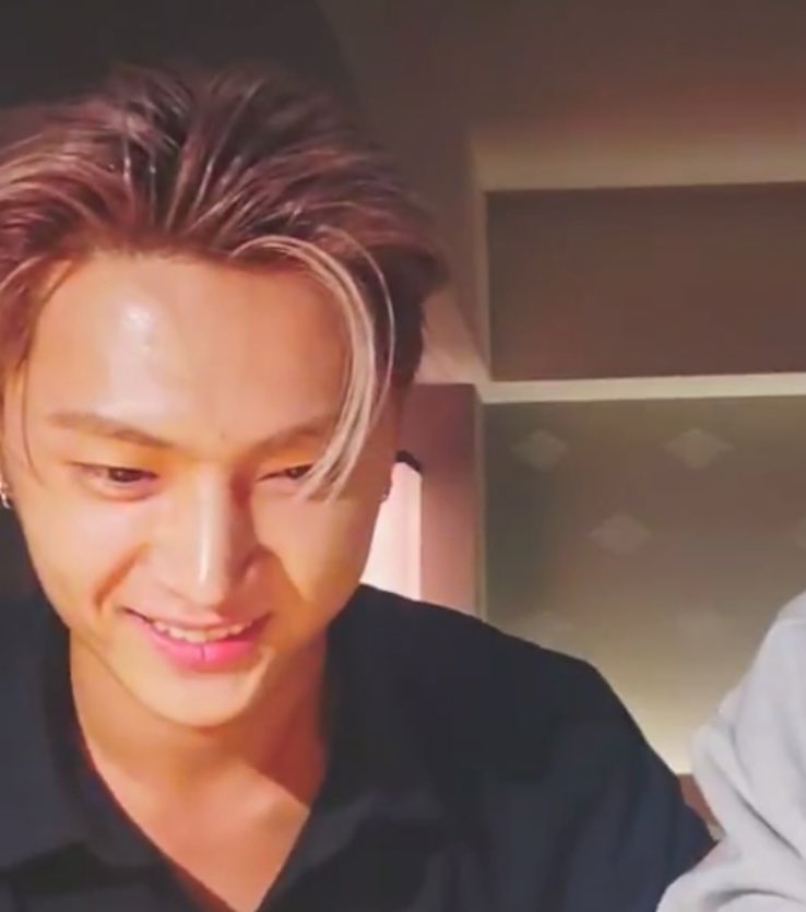 Sunooaurus15's tweet image. JAY CMONNN 😩💖