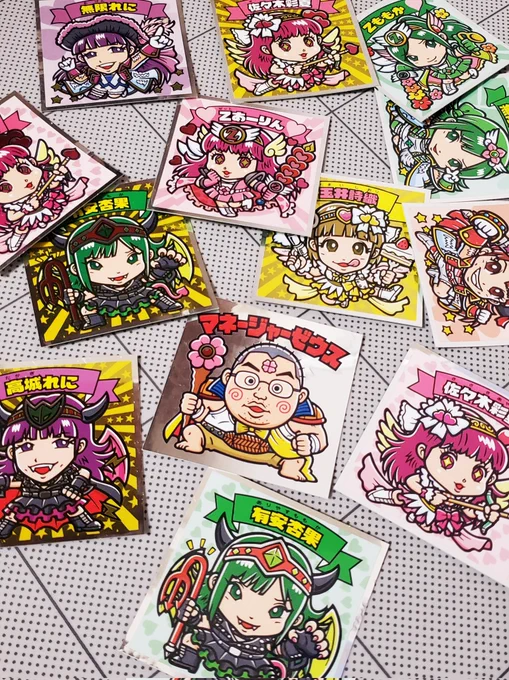 アイドルグッズ出てきた。 