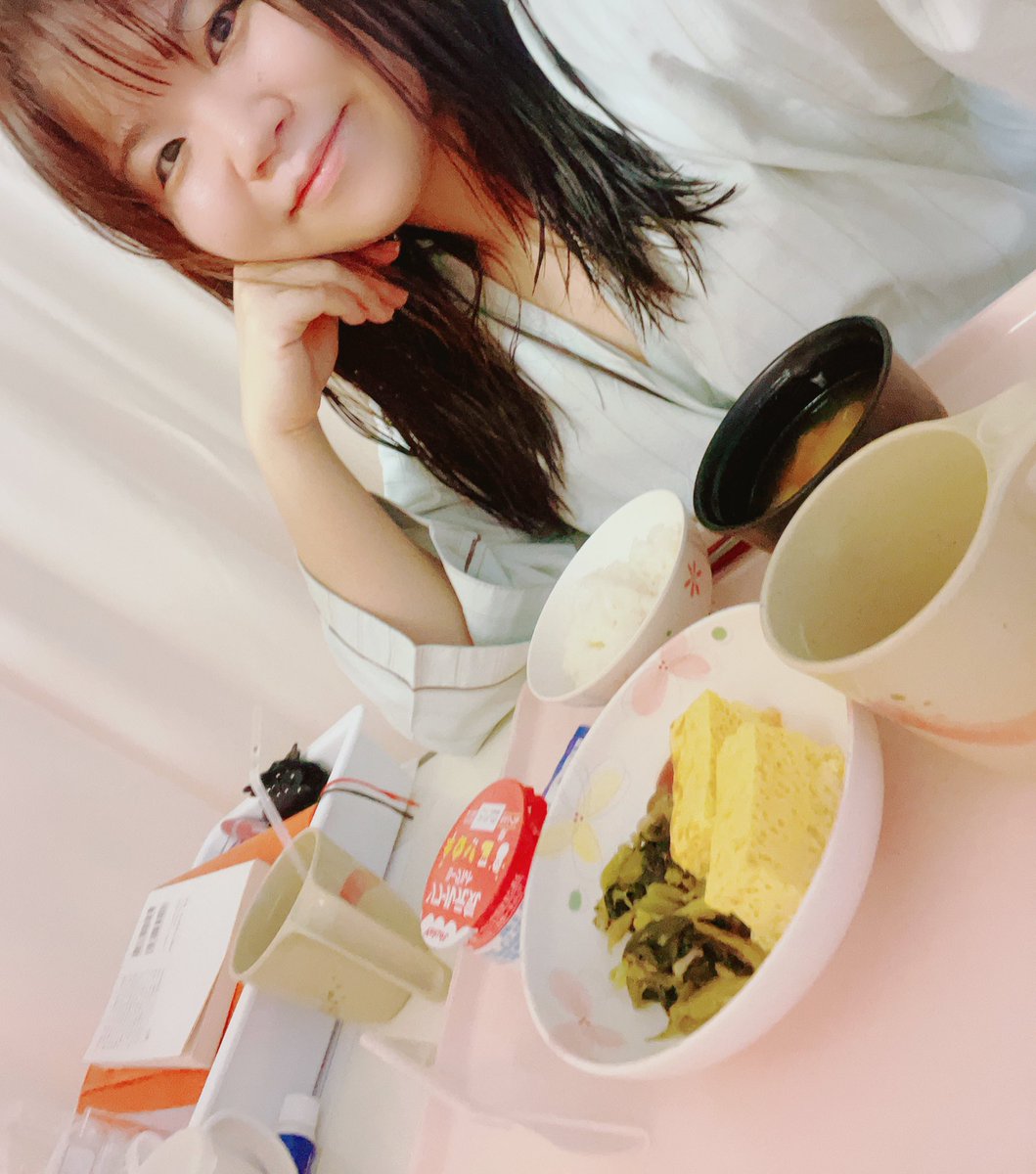 卵巣嚢腫の摘出手術の為入院しておりましたが、昨日無事に退院しました🐼🌱

スーパーDr.と看護師の皆さんが本当に心強く温かくて…🦸‍♀️✨また、仕事の調整や励ましのお言葉など沢山のサポートをいただき安心して治療を受けることができました。感謝でいっぱいです。。✨
皆様もどうかお身体大切に…🙏❤️