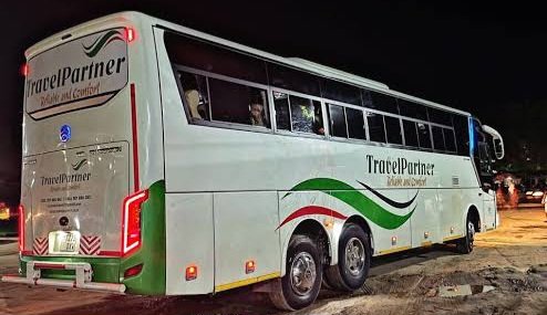 kirigitim's tweet photo. #TravelPartner
✍️ Kampuni iliyoongoza kwa kuwa na huduma #Nzuri 2023. Hii ni kampuni iliyoongoza kwa kuwa na huduma nzuri Tanzania. Mbali na kuwa na uchache wa mabasi, hudima zao zimebakia kuwa pale pale.
✍️ Huduma kwa wateja, huduma ukiwa safarini ni bora sana kwao. Kwa mwaka huu hakuna kampuni inayofikia huduma nzuri kuliko hii.